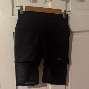 Alo Yoga Compression Bike Athletic Shorts with Mesh Lining Black Size S